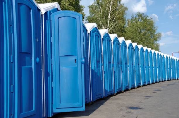 Portable Toilet Options We Offer in Island Lake, IL